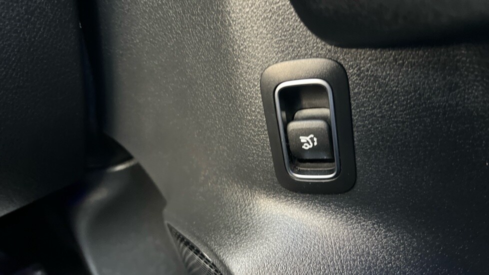 Used Mercedes-Benz GLB 2024 for sale - 76116780: Photo 55