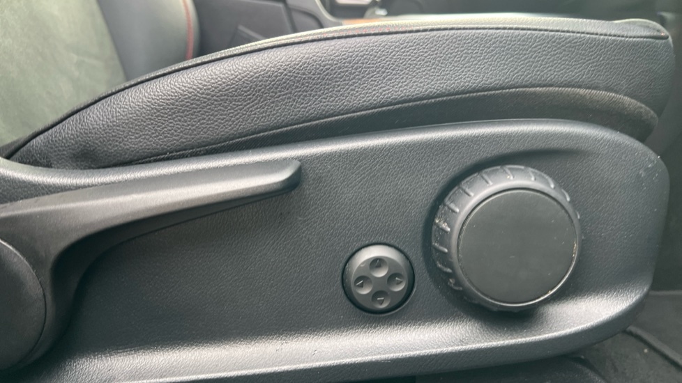 Used Mercedes-Benz EQA 2023 for sale - 77019893: Photo 37