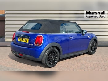 Used MINI Convertible 2019 for sale - 75660274: Photo