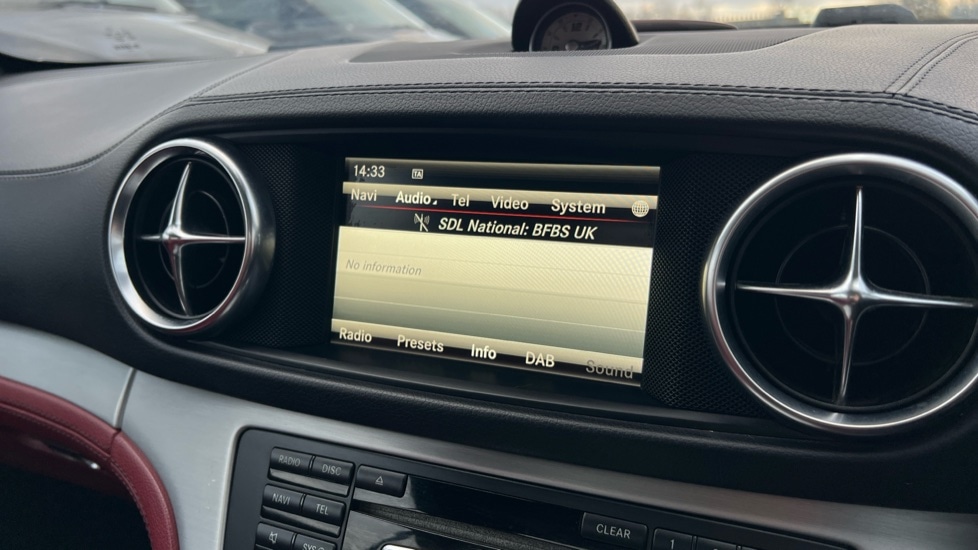 Used Mercedes-Benz SL 2015 for sale - 76888719: Photo 41