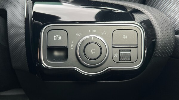 Used Mercedes-Benz CLA 2024 for sale - 76140281: Photo 51