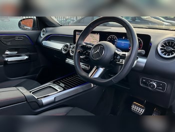 Used Mercedes-Benz GLB 2024 for sale - 76874383: Photo