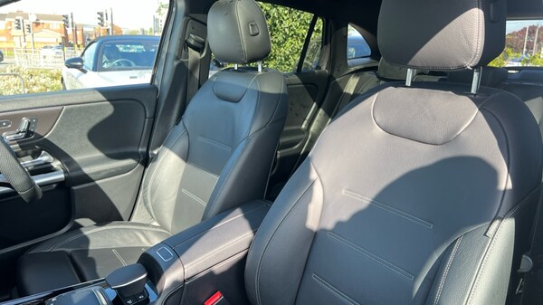 Used Mercedes-Benz GLA 2023 for sale - 76112359: Photo 14
