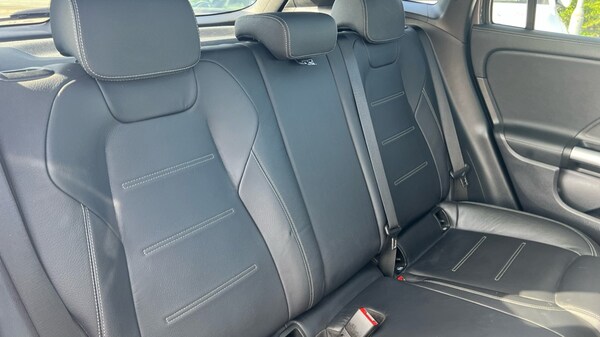 Used Mercedes-Benz GLA 2023 for sale - 76112359: Photo 15