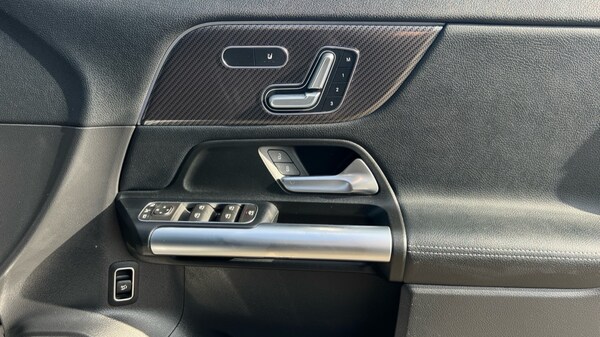 Used Mercedes-Benz GLA 2023 for sale - 76112359: Photo 37