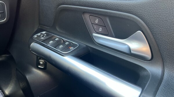 Used Mercedes-Benz GLA 2023 for sale - 76112359: Photo 53