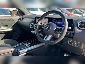 Used Mercedes-Benz EQA 2024 for sale - 76015012: Photo 3