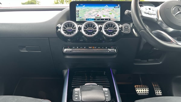 Used Mercedes-Benz EQA 2022 for sale - 76086653: Photo 13
