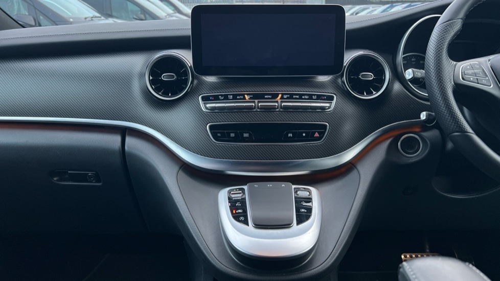 Used Mercedes-Benz V-Class 2024 for sale - 77070944: Photo 13