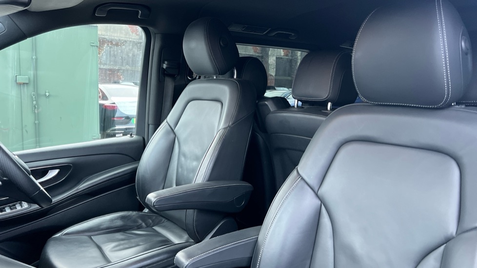 Used Mercedes-Benz V-Class 2024 for sale - 77070944: Photo 14