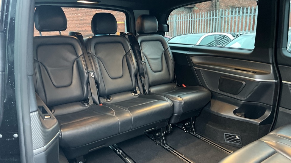 Used Mercedes-Benz V-Class 2024 for sale - 77070944: Photo 15
