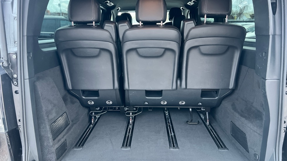 Used Mercedes-Benz V-Class 2024 for sale - 77070944: Photo 17