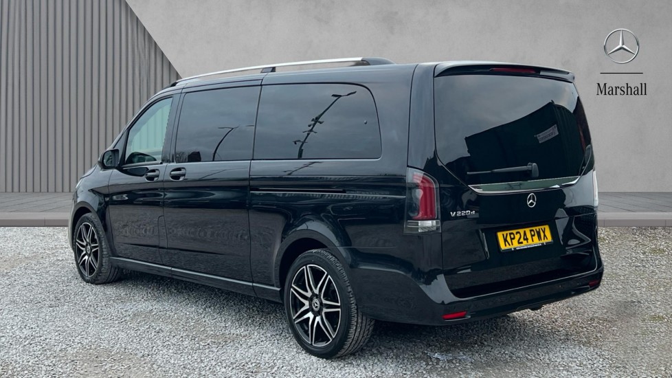 Used Mercedes-Benz V-Class 2024 for sale - 77070944: Photo 2