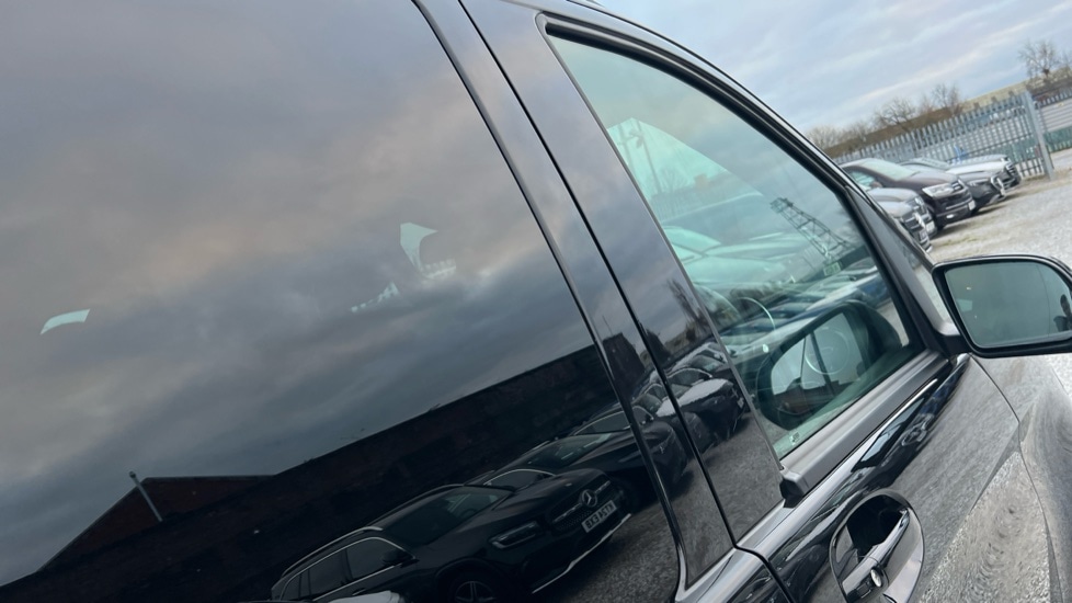 Used Mercedes-Benz V-Class 2024 for sale - 77070944: Photo 46