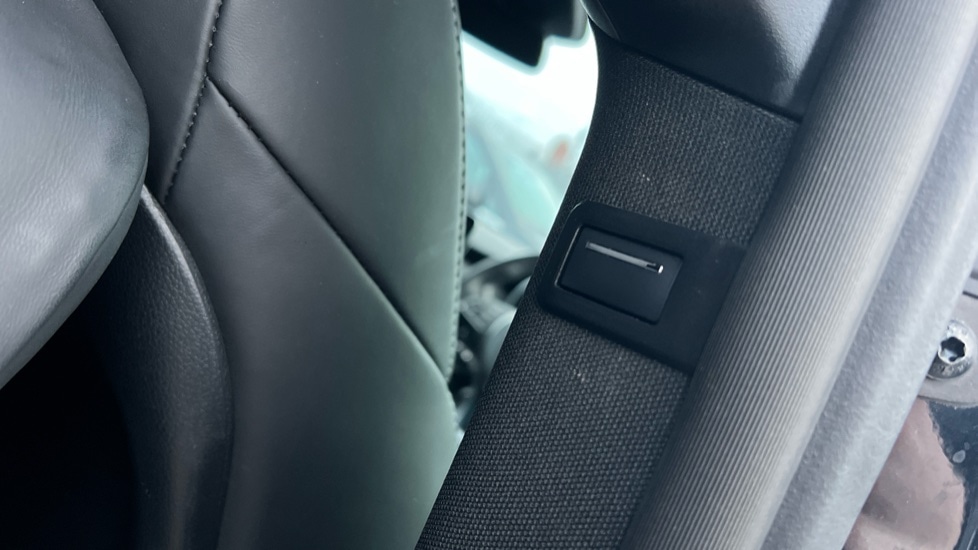 Used Mercedes-Benz V-Class 2024 for sale - 77070944: Photo 49