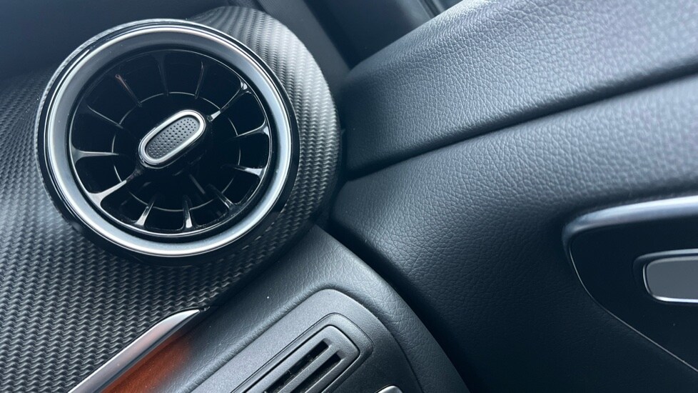 Used Mercedes-Benz V-Class 2024 for sale - 77070944: Photo 55