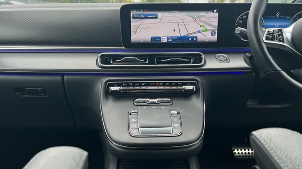 Used Mercedes-Benz V-Class 2025 for sale - 76244470: Photo 13