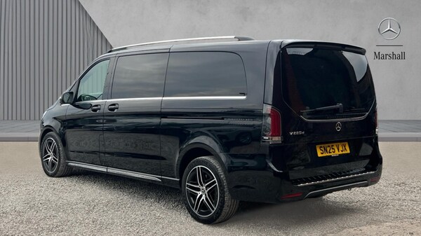 Used Mercedes-Benz V-Class 2025 for sale - 76244470: Photo 2