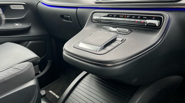 Used Mercedes-Benz V-Class 2025 for sale - 76244470: Photo 34