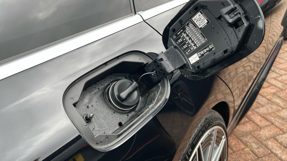 Used Mercedes-Benz C Class 2023 for sale - 76044297: Photo 28