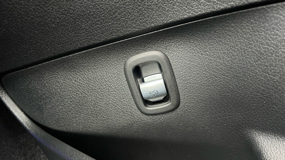 Used Mercedes-Benz C Class 2023 for sale - 76044297: Photo 57