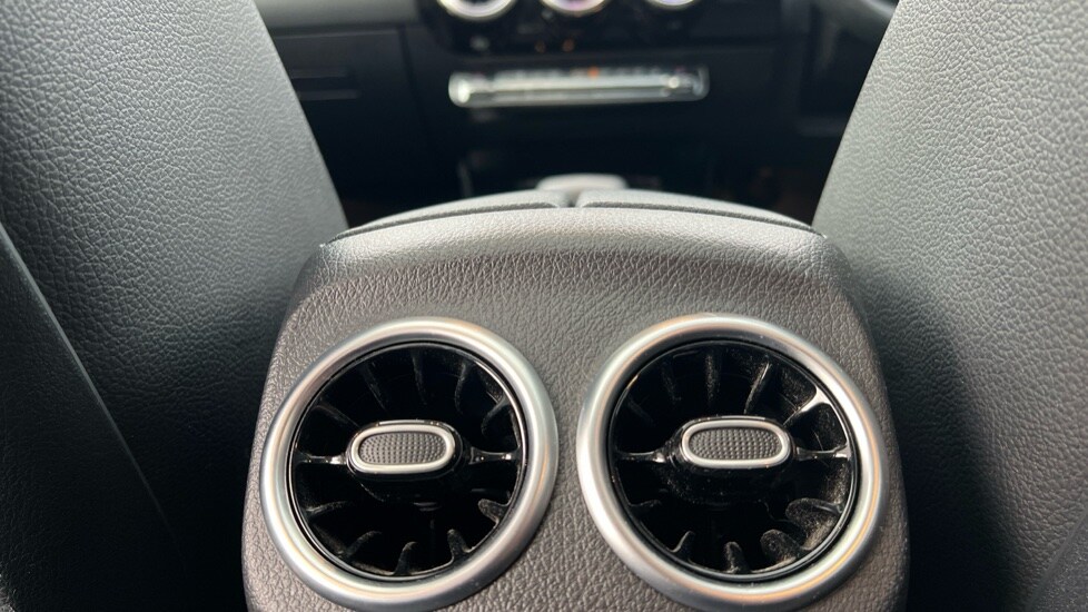 Used Mercedes-Benz CLA 2020 for sale - 76773067: Photo 36