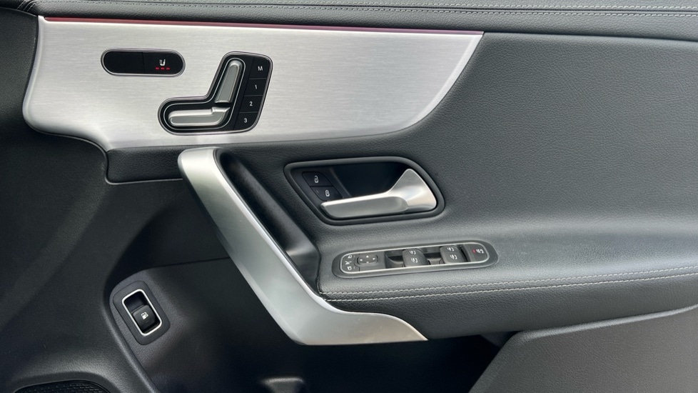 Used Mercedes-Benz CLA 2020 for sale - 76773067: Photo 37