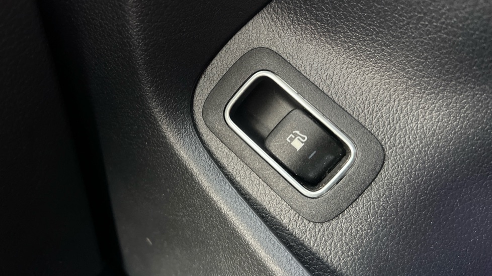 Used Mercedes-Benz CLA 2020 for sale - 76773067: Photo 56