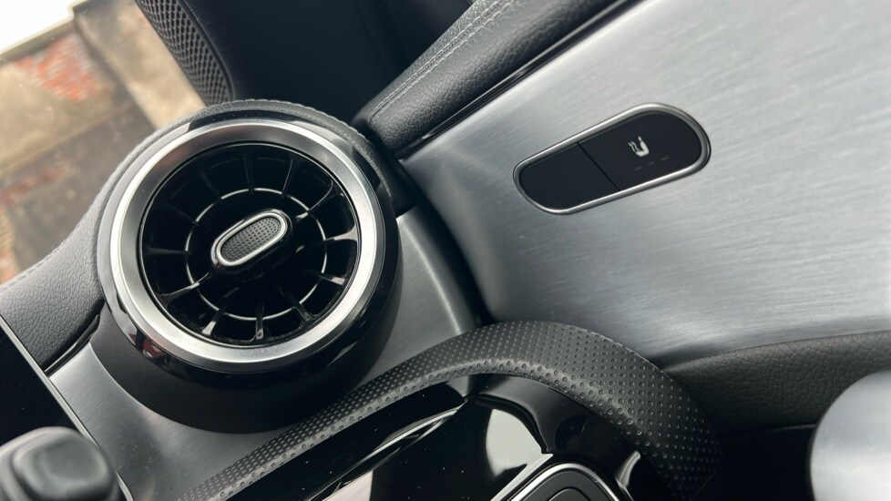 Used Mercedes-Benz CLA 2019 for sale - 76415203: Photo 50