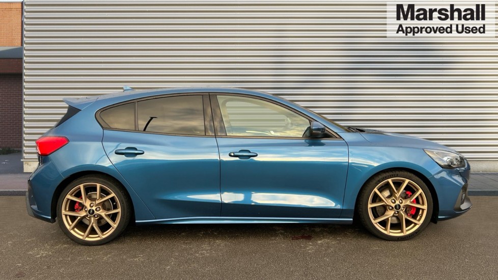 Used Ford Focus 2019 for sale - 76766355: Photo 2