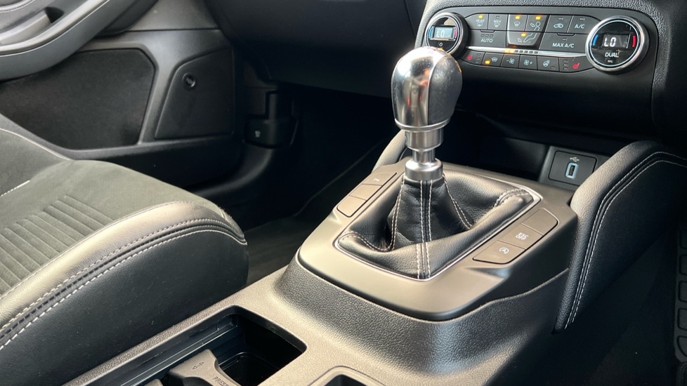 Used Ford Focus 2019 for sale - 76766355: Photo 28