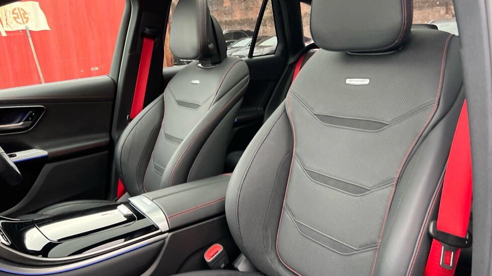 Used Mercedes-Benz GLC 2024 for sale - 76452357: Photo 14