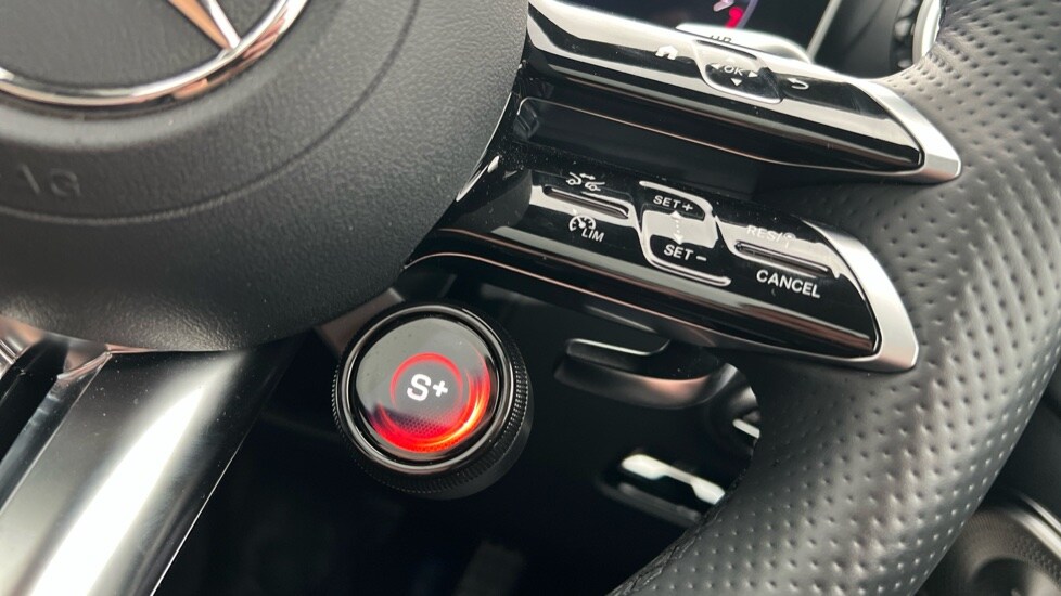 Used Mercedes-Benz GLC 2024 for sale - 76452357: Photo 29