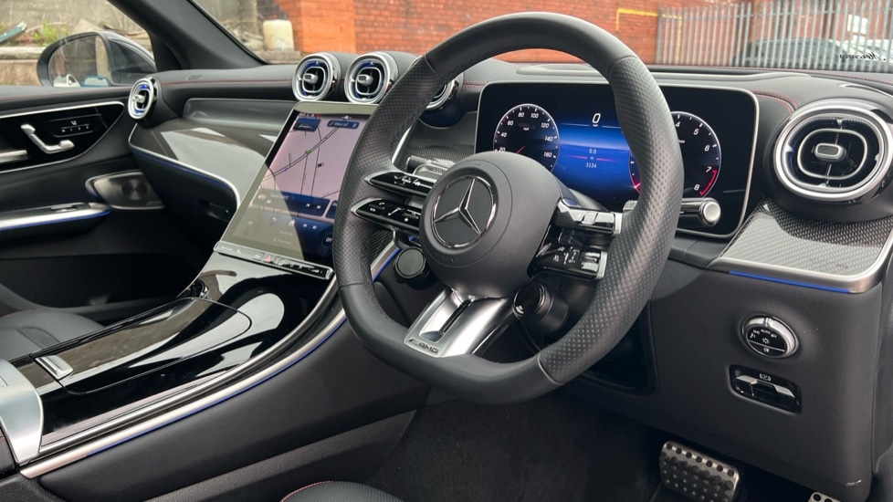 Used Mercedes-Benz GLC 2024 for sale - 76452357: Photo 3