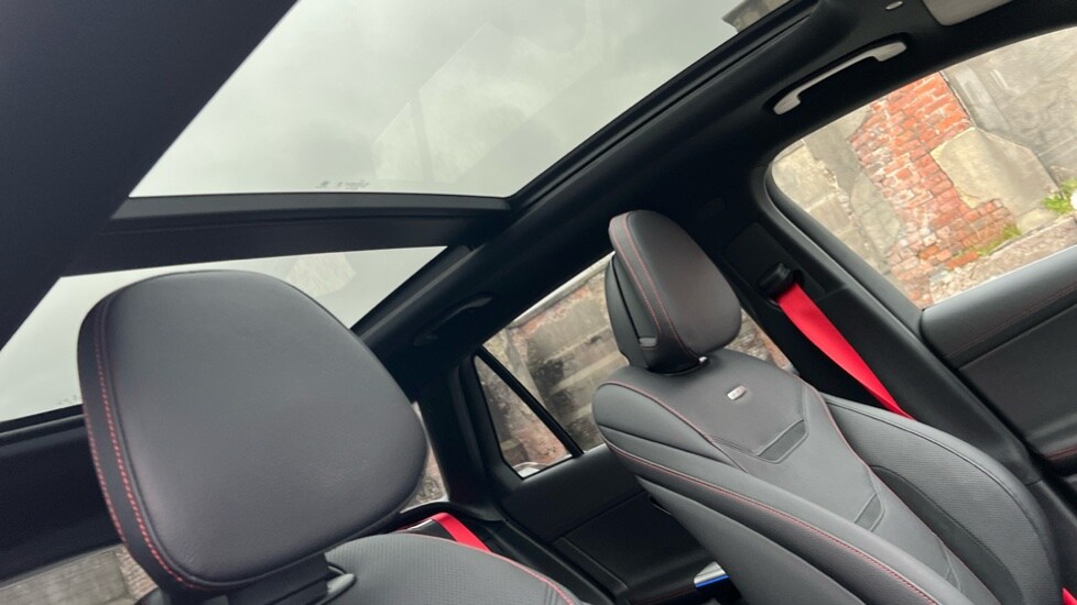 Used Mercedes-Benz GLC 2024 for sale - 76452357: Photo 38