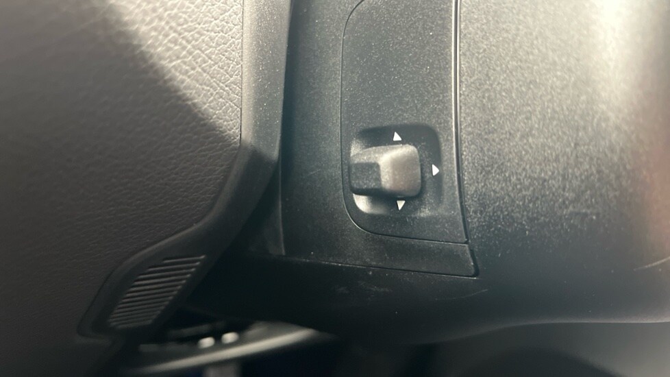 Used Mercedes-Benz GLC 2024 for sale - 76452357: Photo 68