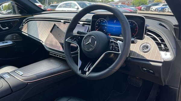 Used Mercedes-Benz E-Class 2025 for sale - 75471916: Photo 3