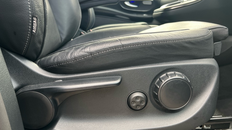 Used Mercedes-Benz V-Class 2024 for sale - 76870429: Photo 39