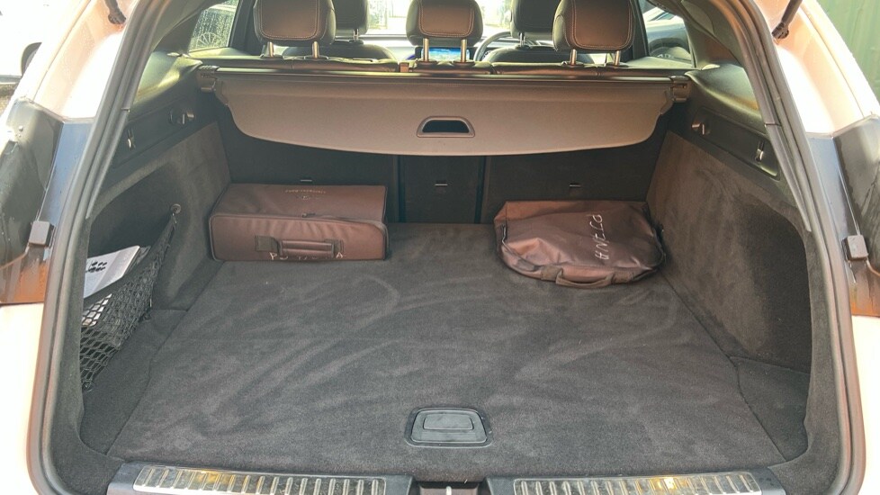 Used Mercedes-Benz EQC 2021 for sale - 76672580: Photo 17