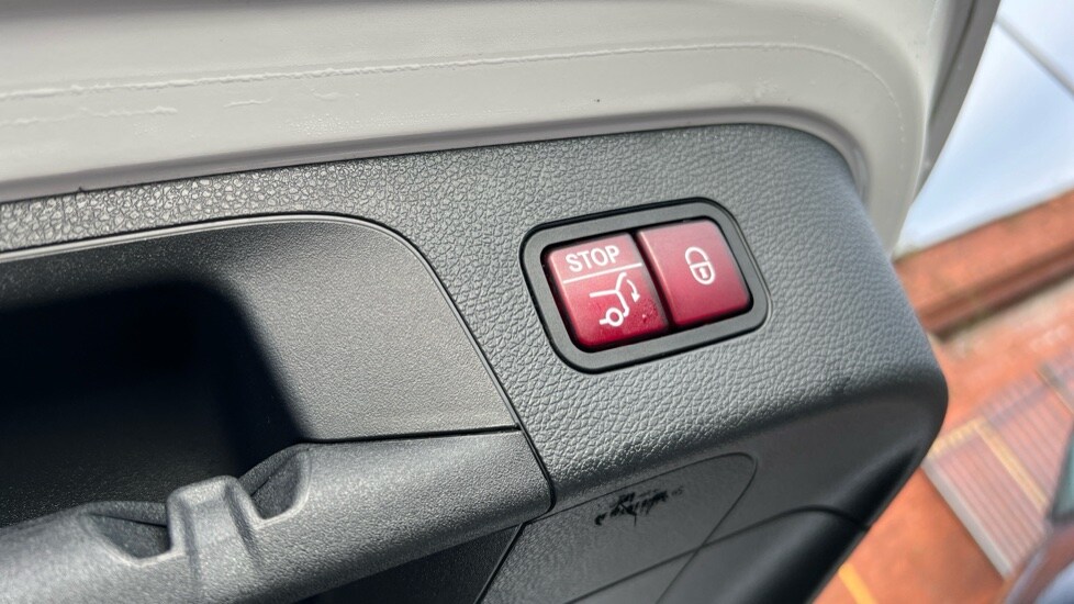 Used Mercedes-Benz EQC 2021 for sale - 76672580: Photo 51