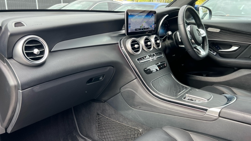 Used Mercedes-Benz GLC 2019 for sale - 76112251: Photo 11