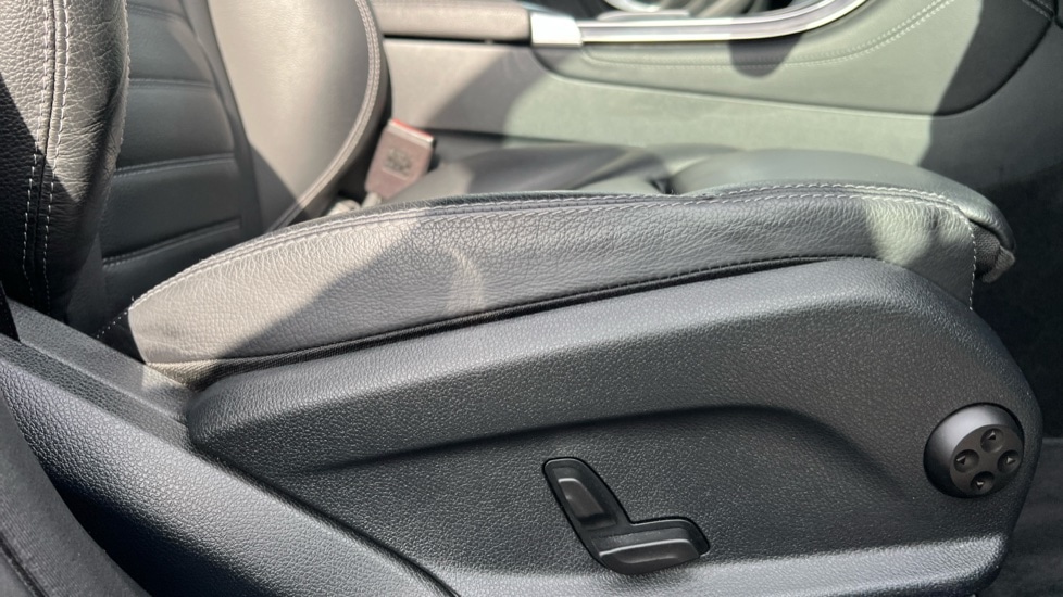 Used Mercedes-Benz GLC 2019 for sale - 76112251: Photo 39
