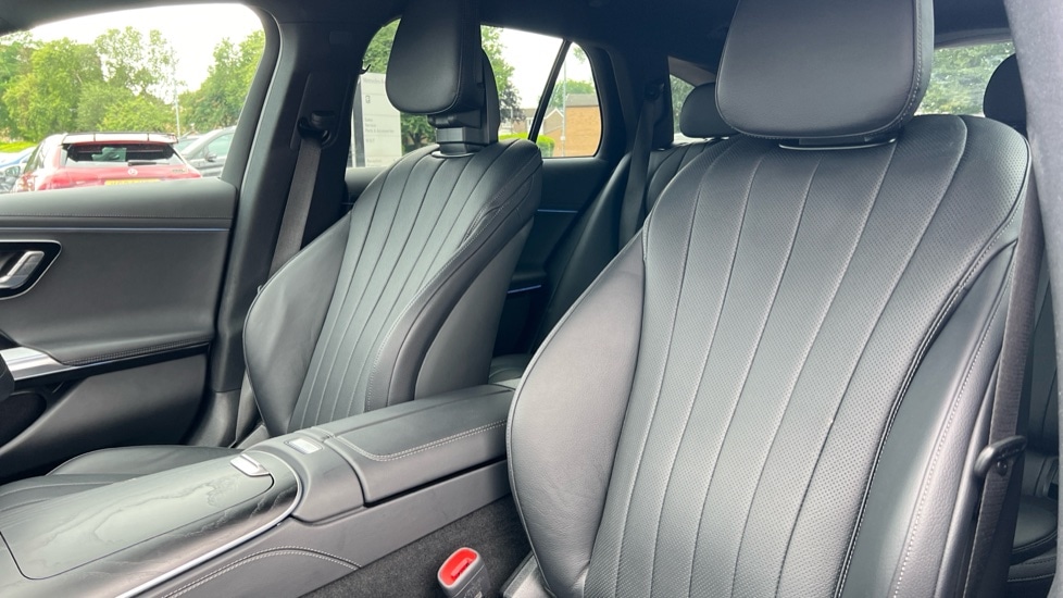 Used Mercedes-Benz E Class 2024 for sale - 76766101: Photo 14