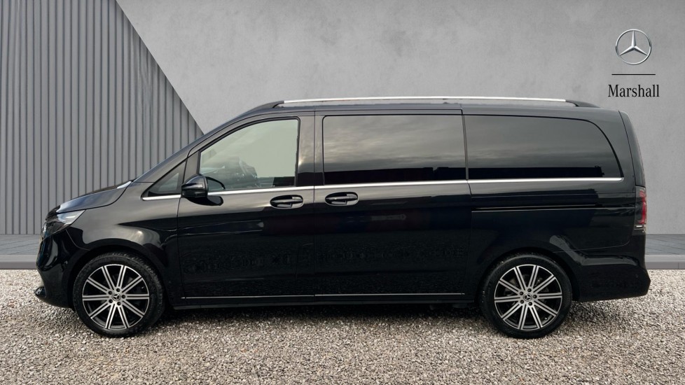 Used Mercedes-Benz V-Class 2024 for sale - 77025338: Photo 10