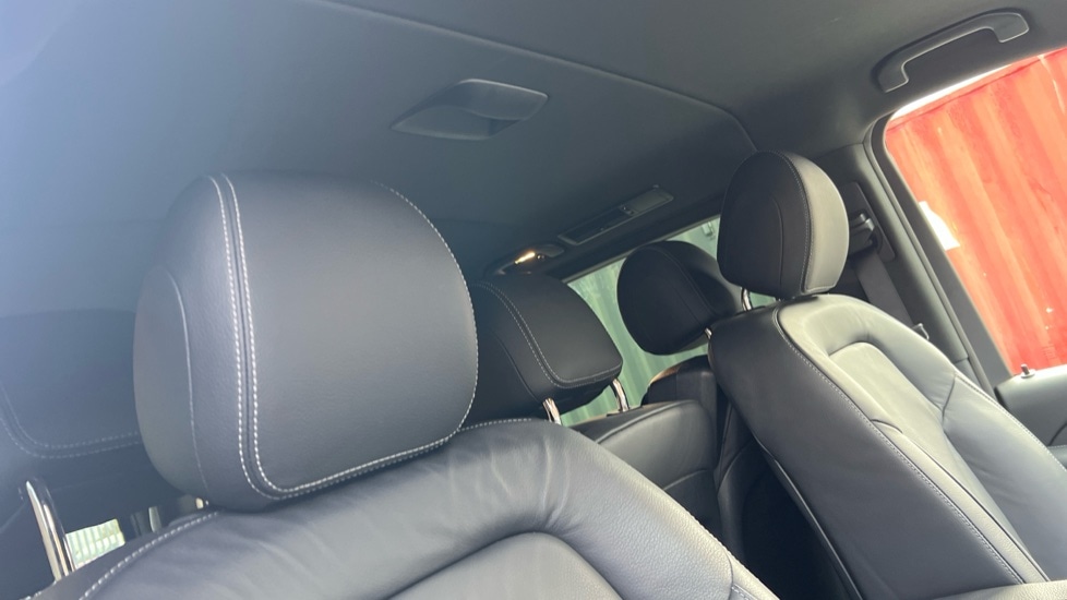 Used Mercedes-Benz V-Class 2024 for sale - 77025338: Photo 38