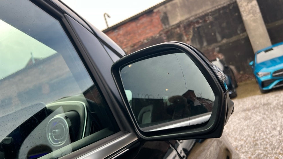 Used Mercedes-Benz V-Class 2024 for sale - 77025338: Photo 46