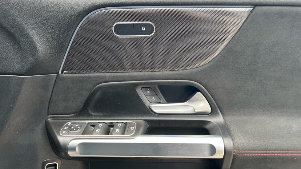 Used Mercedes-Benz GLB 2024 for sale - 76466227: Photo 37