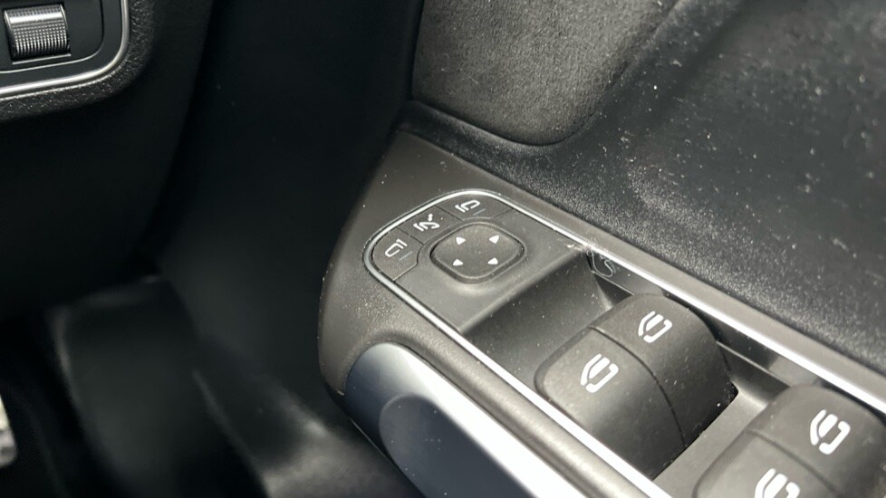 Used Mercedes-Benz GLB 2024 for sale - 76466227: Photo 52