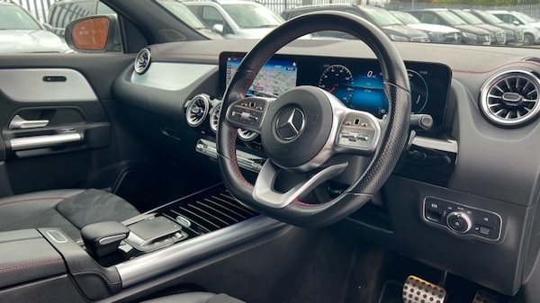 Used Mercedes-Benz EQA 2021 for sale - 76249909: Photo 3