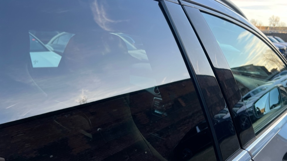 Used Mercedes-Benz GLA 2018 for sale - 77021889: Photo 45